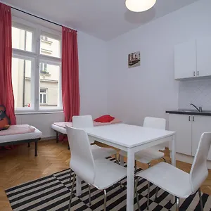 Jump In Hostel Prag